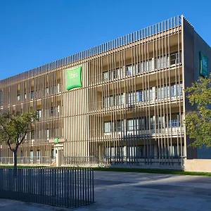 ibis-styles-montelimar-centre.hotels-rhonealpes.com/