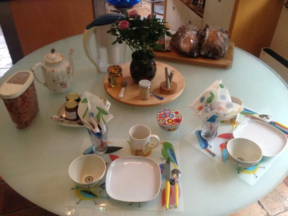Guest house La Maison Bleue Carros